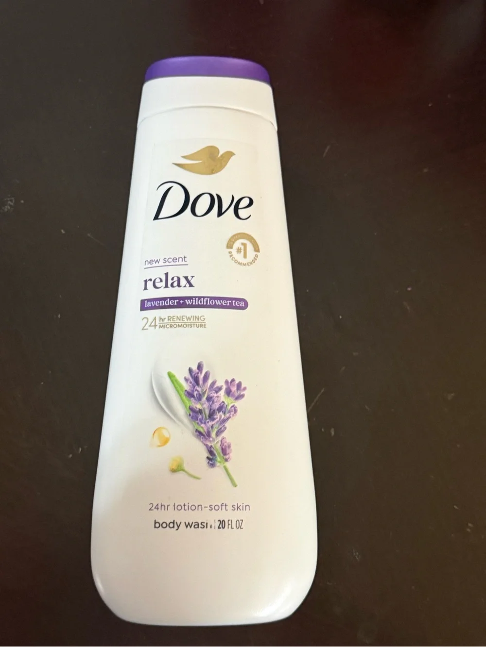 Dove Relax Lavender + Wildflower Tea Body Wash - White & Purple